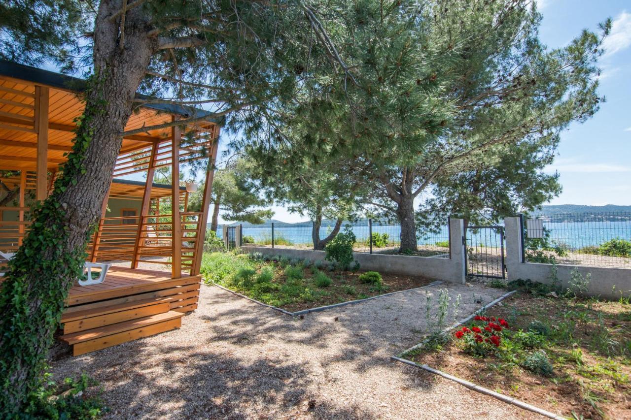 Mobile Home Safir Биоград-на-Мору Экстерьер фото